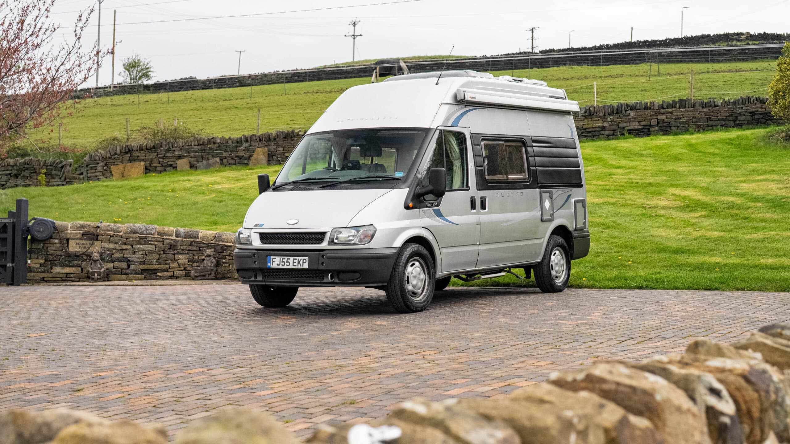 Cover Image for 2005 Auto-Sleeper Duetto Automatic